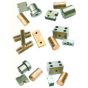 上海產(chǎn)管樁廠各種墩頭機(jī)夾具、切刀在哪買