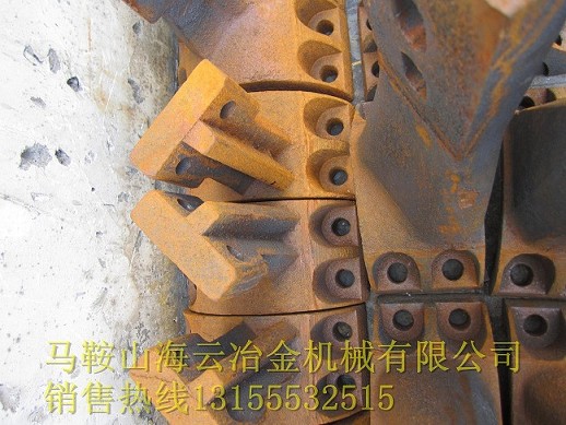 山東圓友攪拌機襯板、葉片，山東圓友攪拌站優(yōu)質(zhì)攪拌臂生產(chǎn)廠家