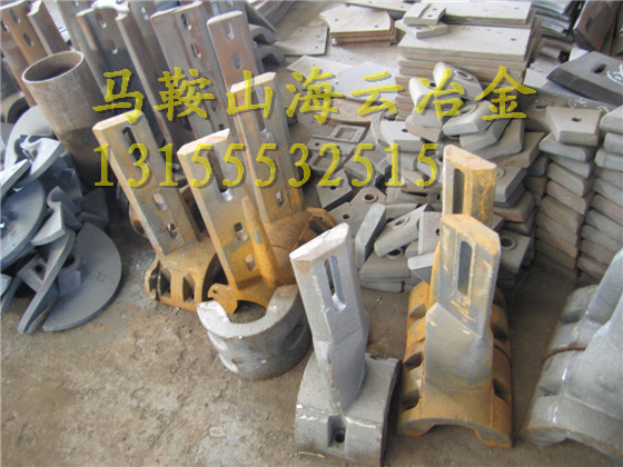 特價供應(yīng)三一重工90站右攪拌臂、60站高鉻合金側(cè)刮刀、成套配件