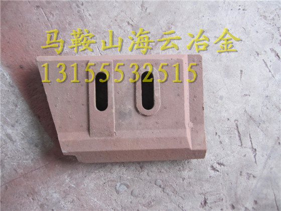 現(xiàn)貨出售三一重工4.5方混凝土攪拌機(jī)主機(jī)配件、左右側(cè)刮刀、耐磨襯板